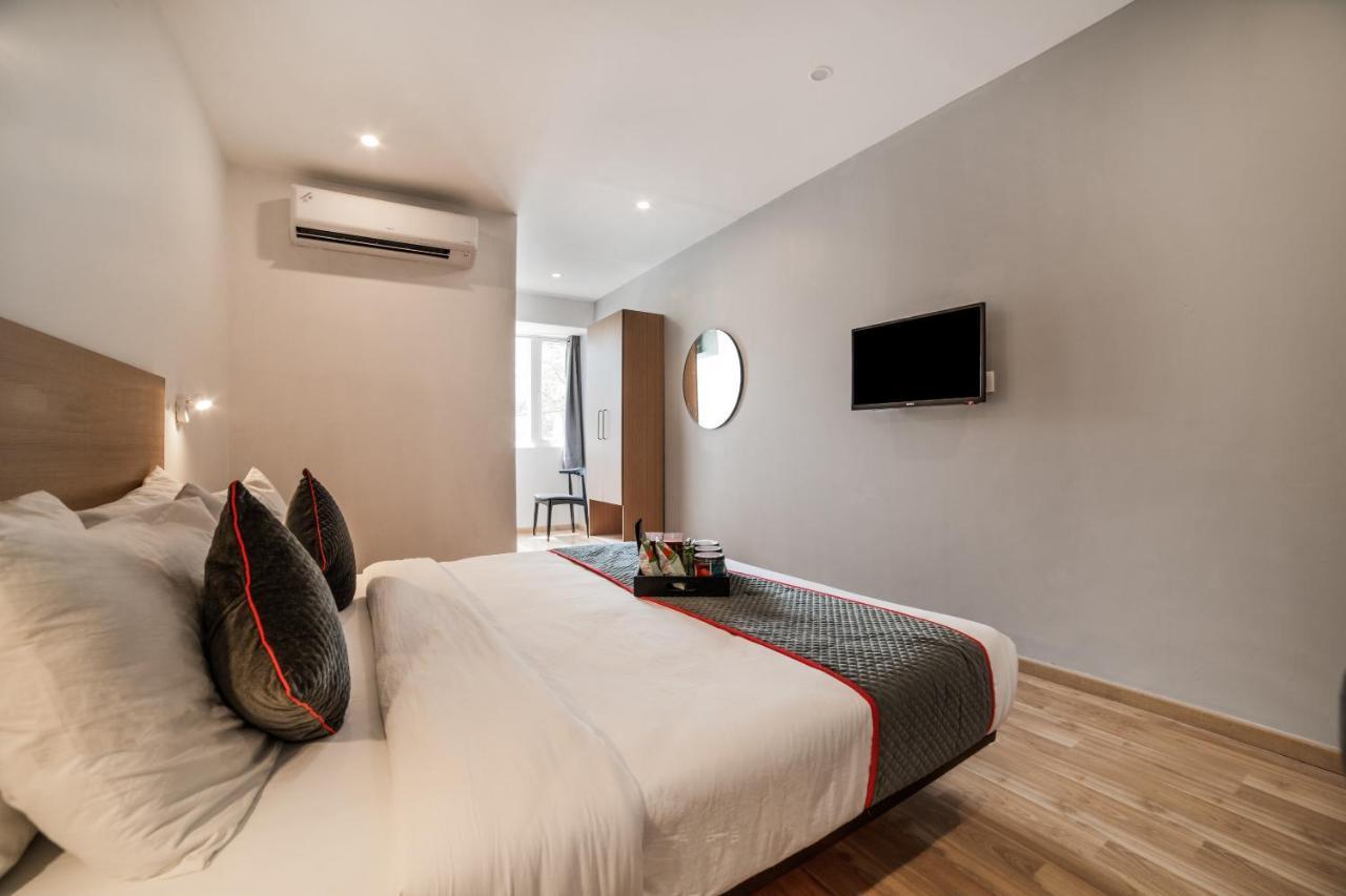 Oyo Townhouse 086 Pankha Road Hotel New Delhi Ngoại thất bức ảnh