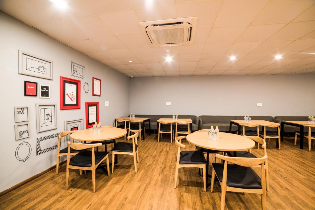 Oyo Townhouse 086 Pankha Road Hotel New Delhi Ngoại thất bức ảnh