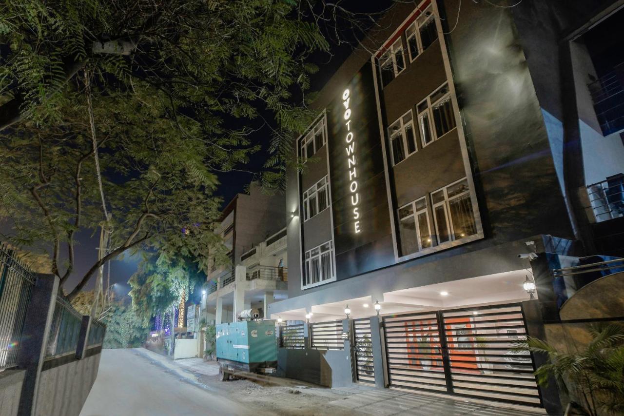 Oyo Townhouse 086 Pankha Road Hotel New Delhi Ngoại thất bức ảnh