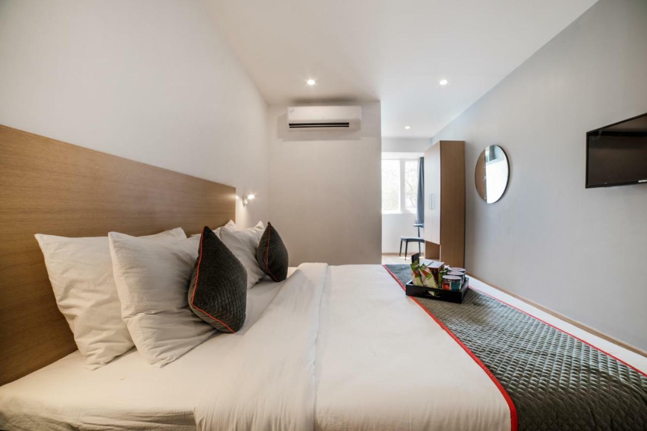 Oyo Townhouse 086 Pankha Road Hotel New Delhi Ngoại thất bức ảnh